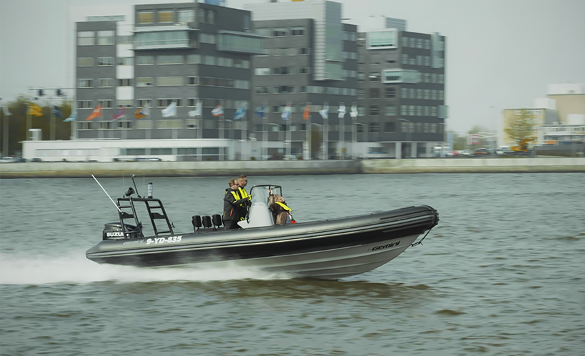 Ome Cor leert varen bij Safetyboat.nl